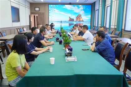 瀘州市人大調(diào)研.jpg 瀘州市人大調(diào)研.jpg