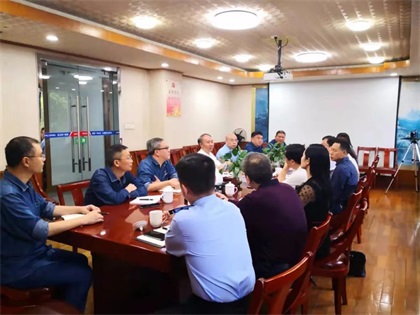 納溪區(qū)人大選舉委員會到瀘天化指導選舉工作