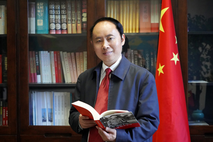 祝賀！瀘天化股份公司黨委書記、董事長廖廷君被授予全國五一勞動(dòng)獎(jiǎng)?wù)拢?/></p>
                <h3>祝賀！瀘天化股份公司黨委書記、董事長廖廷君被授予全國五一勞動(dòng)獎(jiǎng)?wù)拢?/h3>
                <p class=